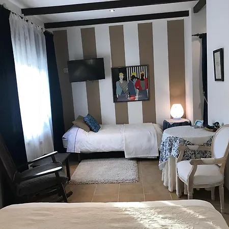 A Lastrina Hotel Trives