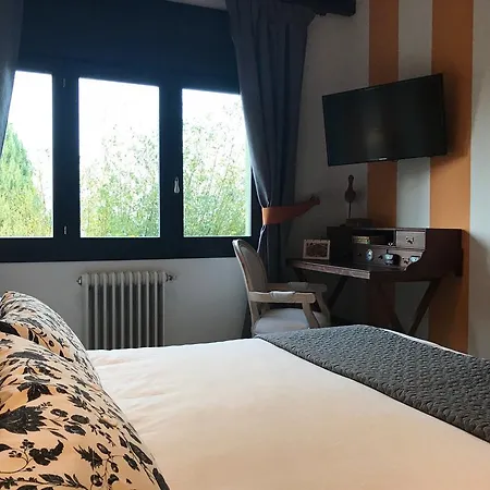 A Lastrina Hotell Trives