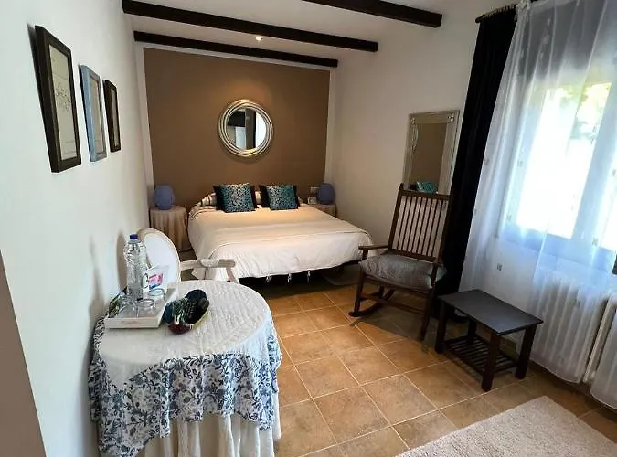 A Lastrina Hotel *